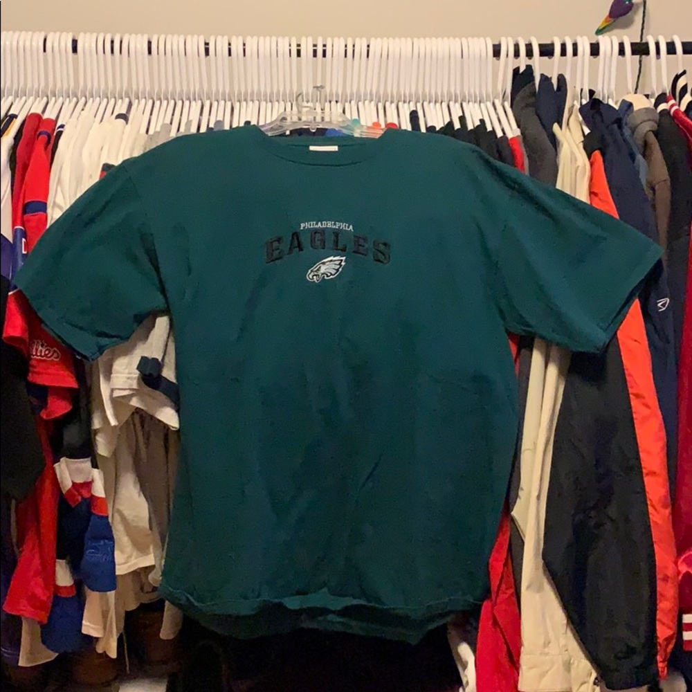 Philadelphia Eagles Embroidered T-shirt